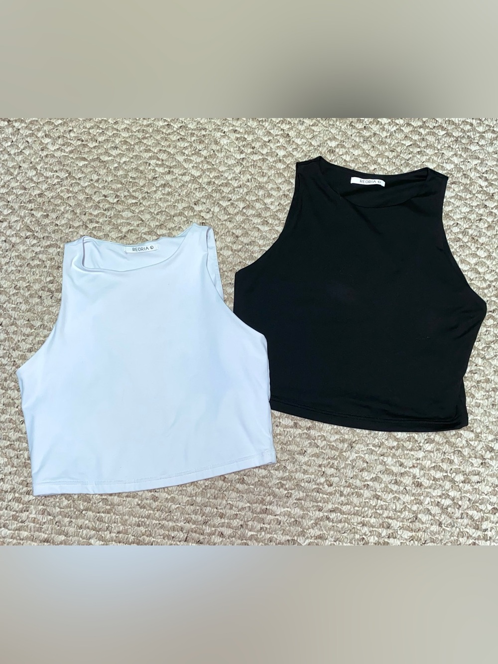 2 REORIA CROPPED TOPS - LARGE